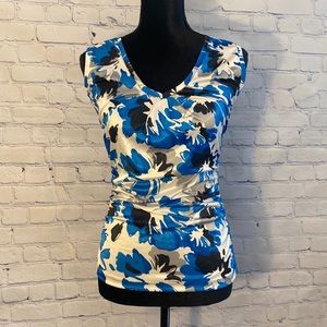 New York & Company Top Womens XS Blue and White Floral Sleeveless Shirt